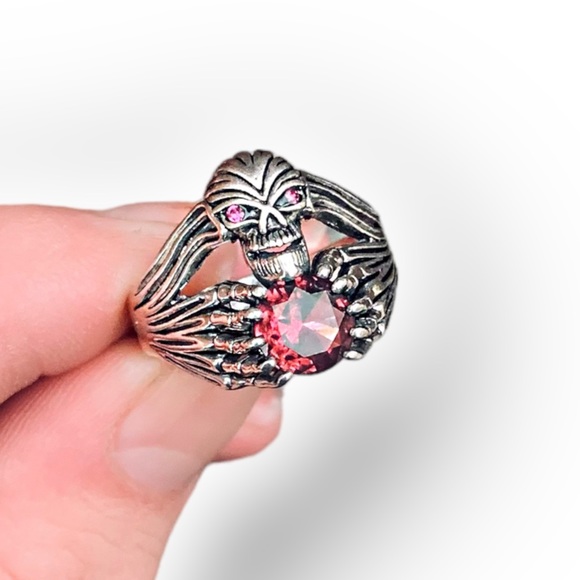 Creep 'Shadow Skull' Soul Stealer Ring - Picture 7 of 7